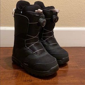 Burton Mint Boa snowboard boots